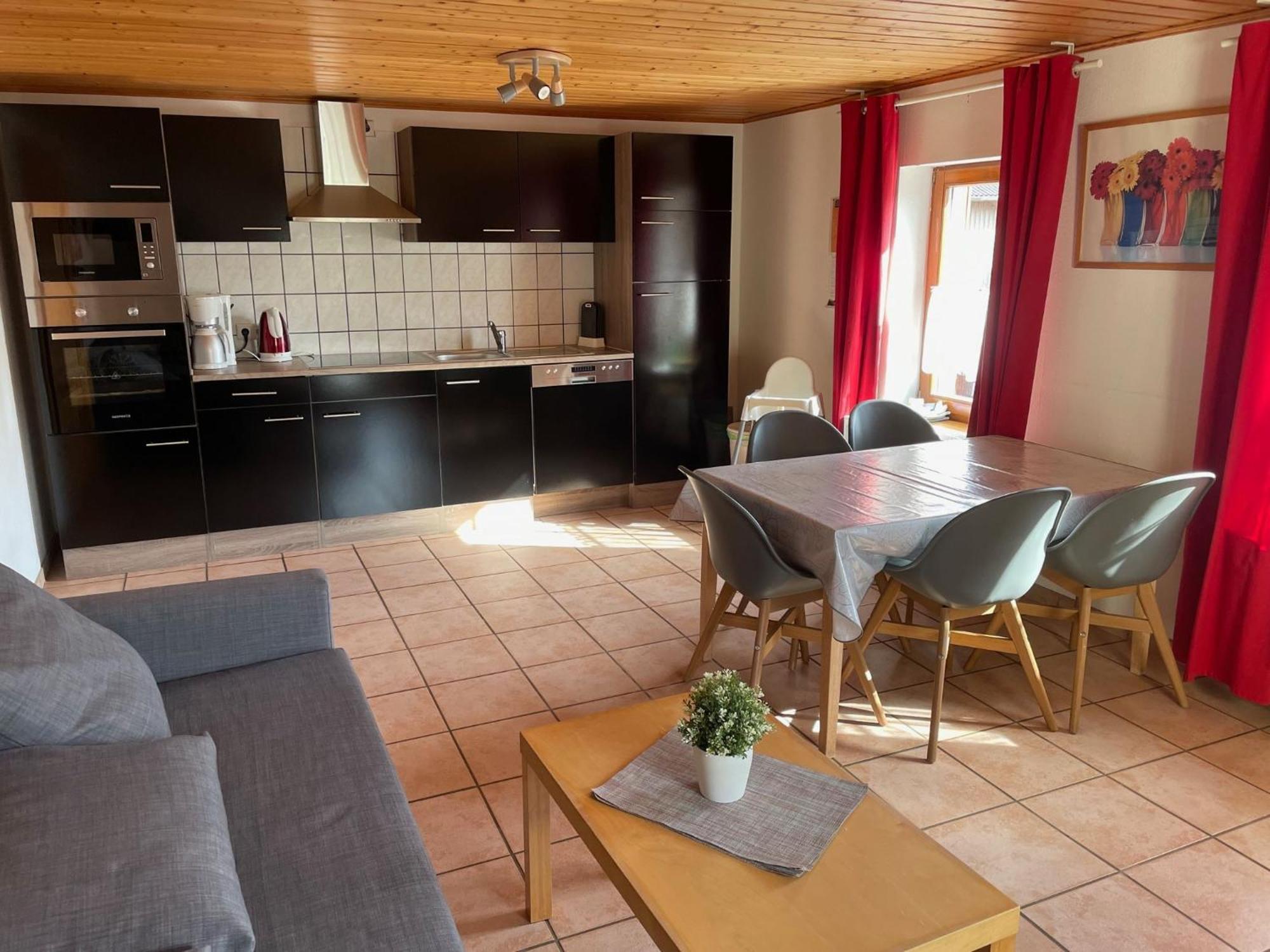Ferienwohnungen Elsbacher Hof Erbach  Zewnętrze zdjęcie